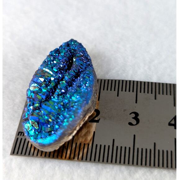 Teal color titanium Druzy cabochon 33 carats 20mm x 38mm lots of flashblue/green - Picture 6 of 7